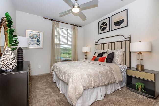 Building Photo - Your Dream Home – 6 Weeks Free!