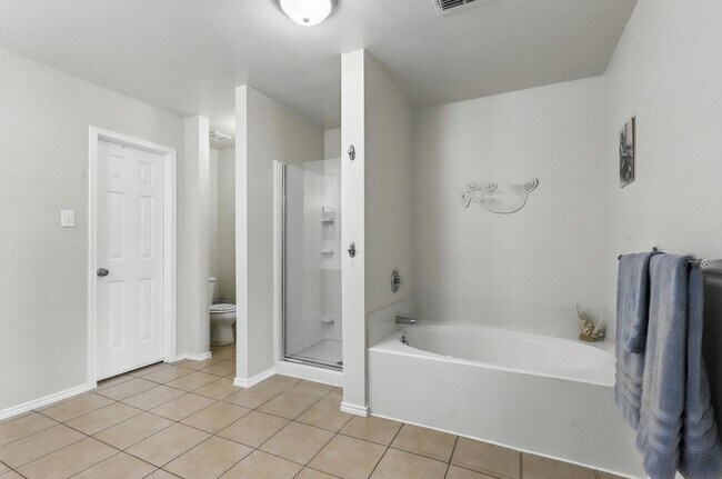 Building Photo - 12629 Shady Cedar Dr
