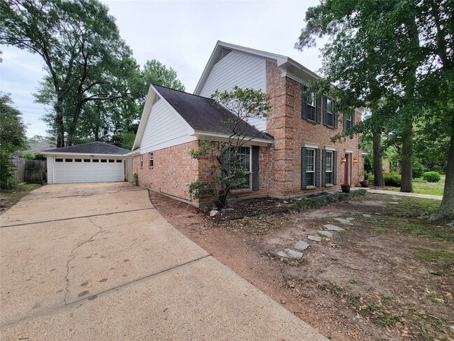 Building Photo - 13406 Glen Erica Dr