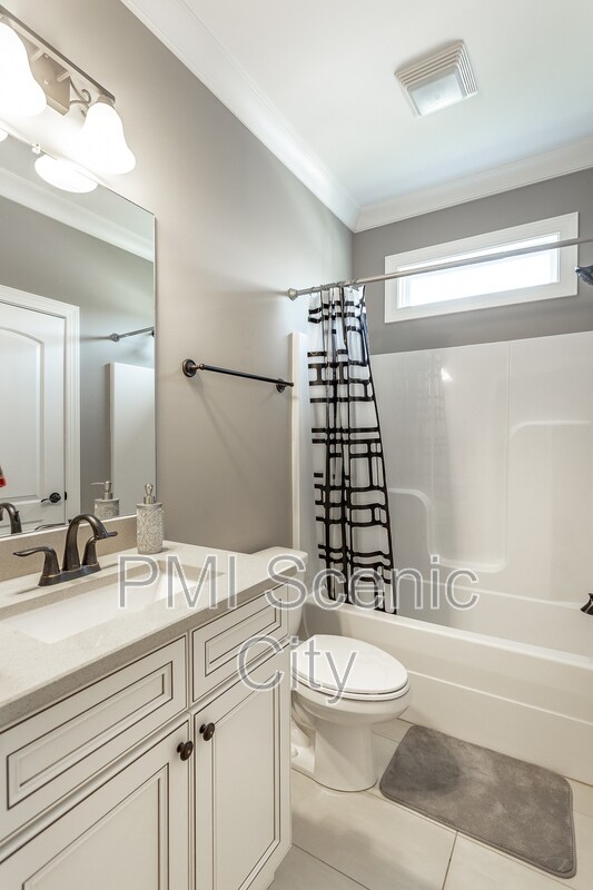 Building Photo - 7725 Peppertree Dr