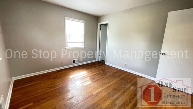 Building Photo - Charming 4 Bedroom Home with Finished Basement!