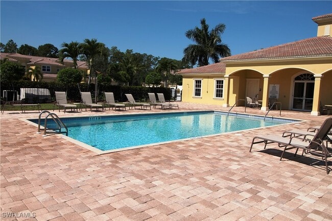 Building Photo - 1370 Mariposa Cir