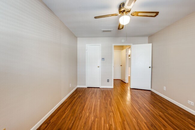 Building Photo - 8787 Brae Acres Rd