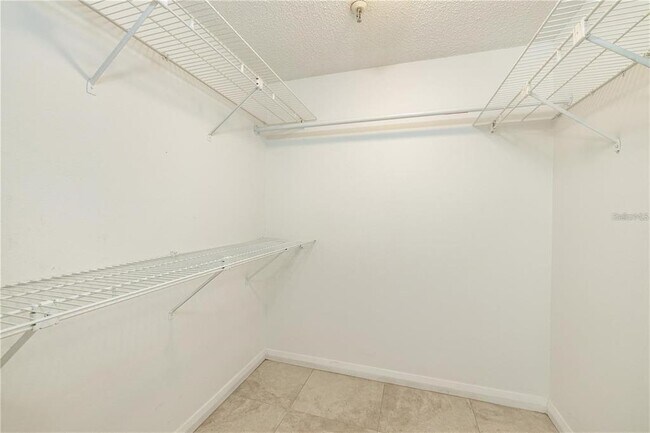 Building Photo - 5950 Pelican Bay Plaza S