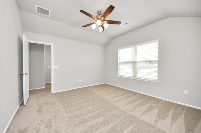 Building Photo - 21235 Mem Vis Dr