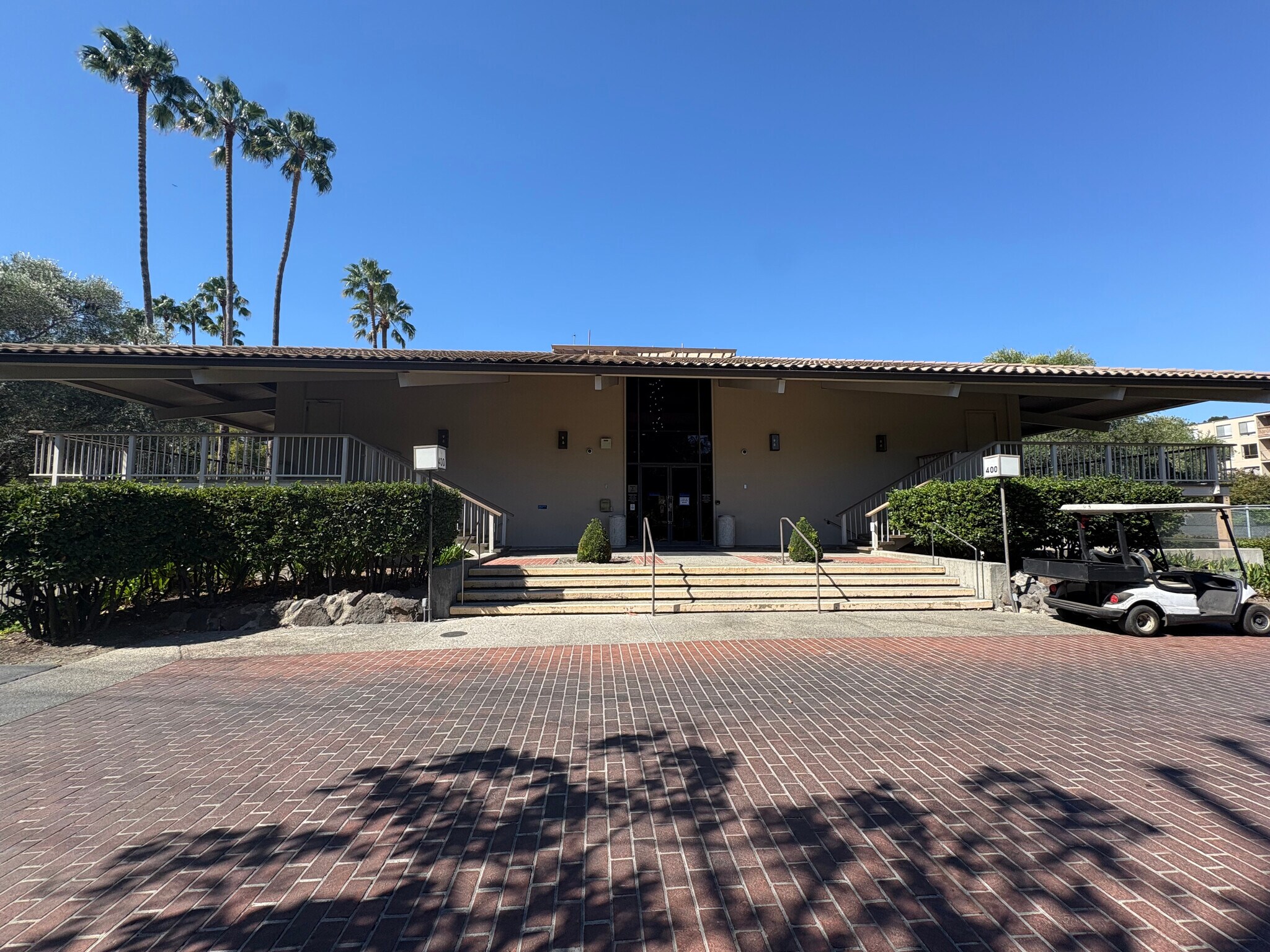 clubhouse with gym, pooltables, sanua - 350 N Civic Dr