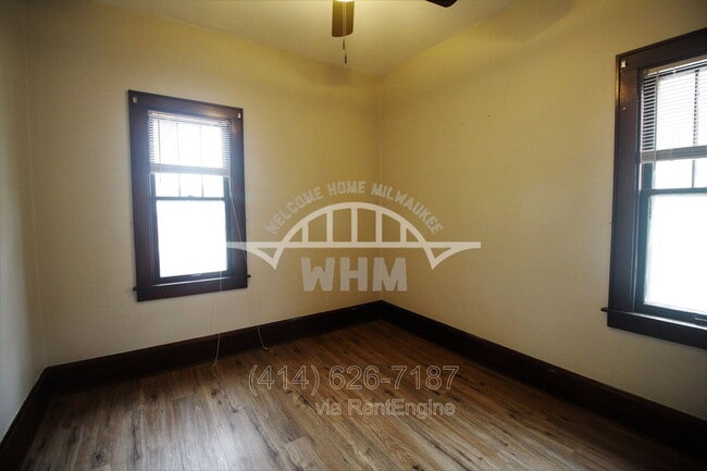 Building Photo - 1514 S 87th St