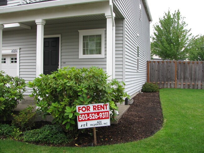 Building Photo - 16811 NW Greyhawk Dr