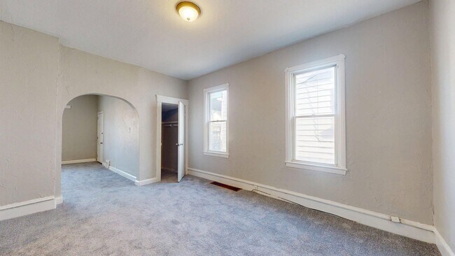 Building Photo - 3523 Walton Ave