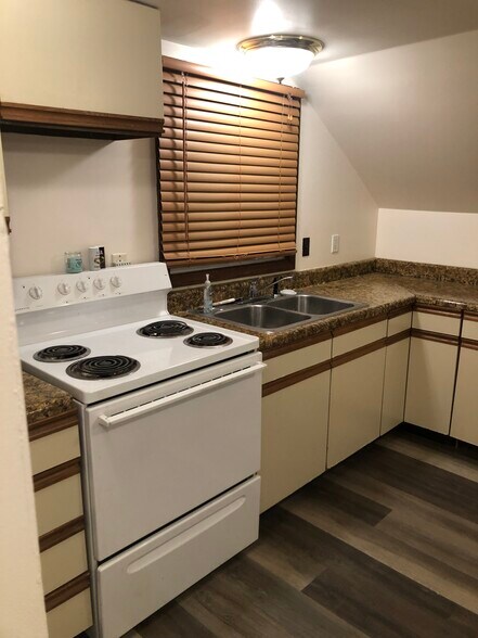 Building Photo - 917 Marsac St