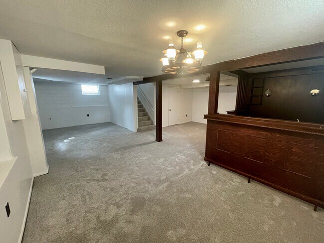 Building Photo - 3224 Dakota Ave S