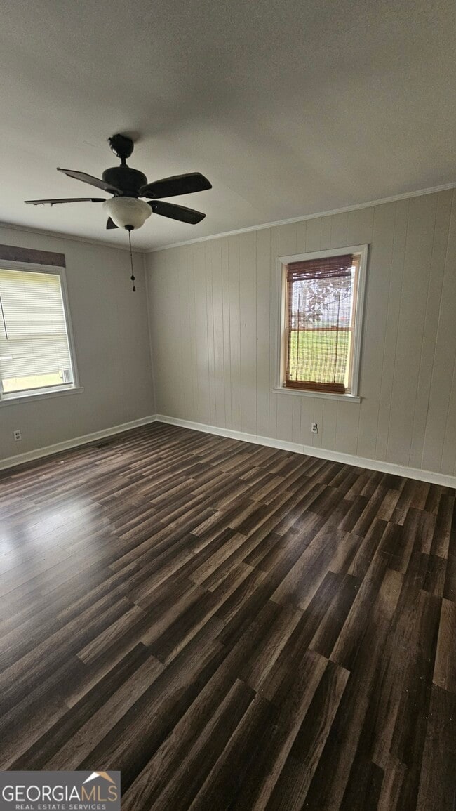 Building Photo - 500 N Lee St