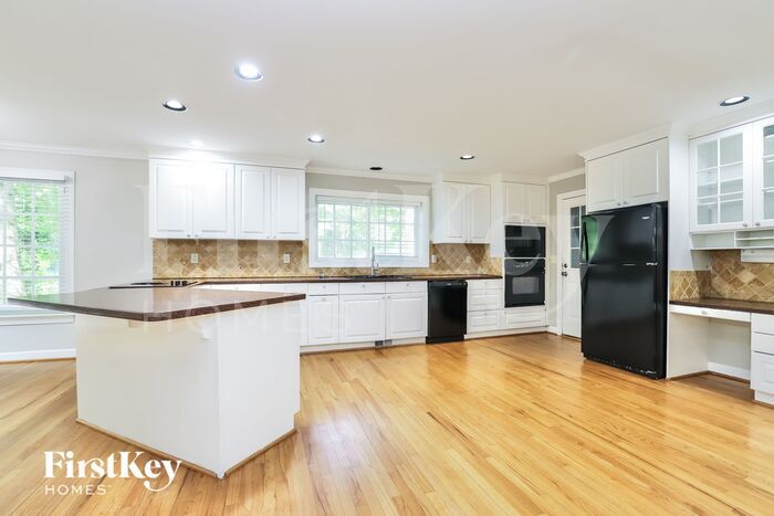Building Photo - 8908 Harpers Grove Ln