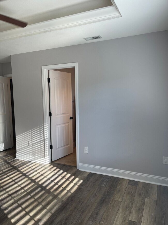 Building Photo - May 5th