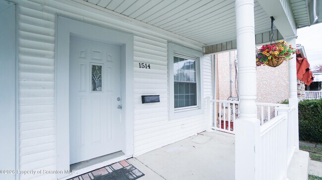 Building Photo - 1514 Farr St