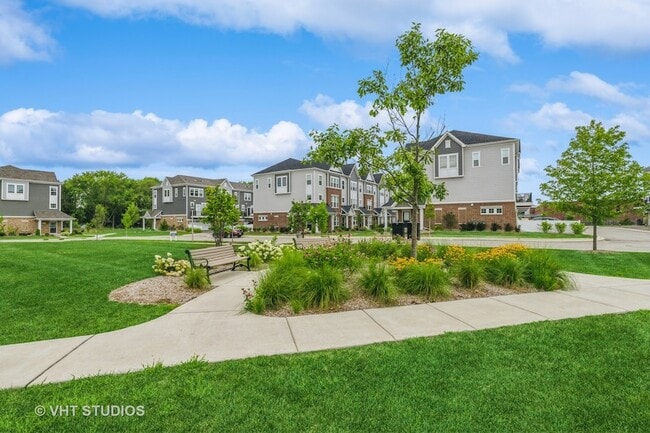 Building Photo - 155 Yorktown Ct