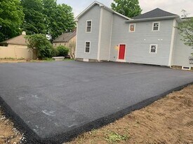 Building Photo - 16 Elmwood St