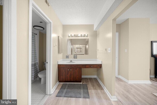 Building Photo - 3709 S George Mason Dr