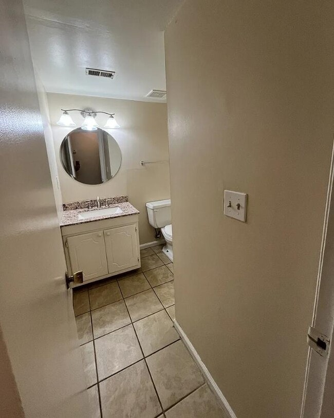 Building Photo - 111 Timber Ln