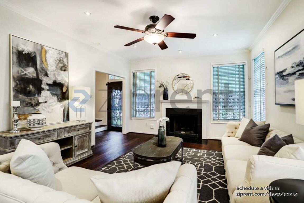 Building Photo - 1426 Marshall St