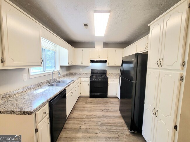 Building Photo - 10834 Sunfield Way