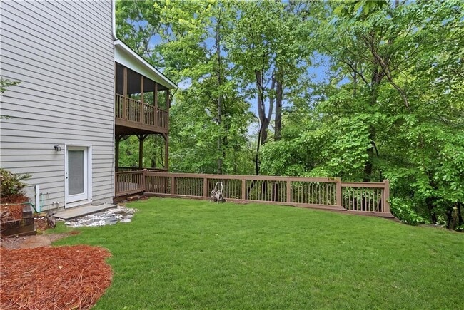 Building Photo - 682 Montglade Ct