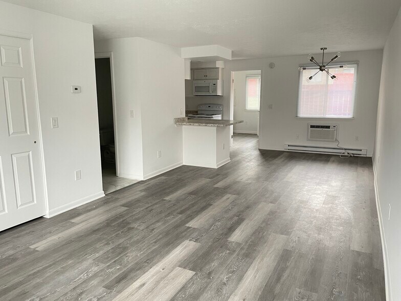 Building Photo - 92 Autumn Chapel Way