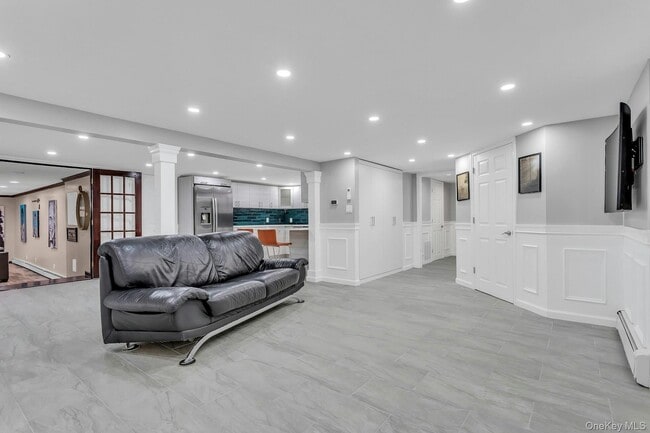 Building Photo - 21 Buttonwood Dr