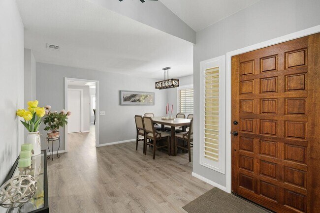 Building Photo - 77630 Cll Las Brisas W