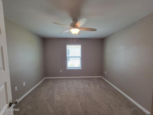 Building Photo - 6585 Slabinski Ln