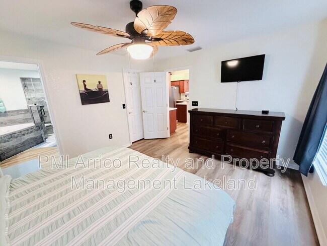 Building Photo - 6868 Bordeaux Blvd