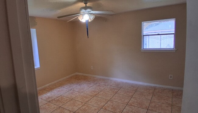 Building Photo - 4315 Baneway Dr