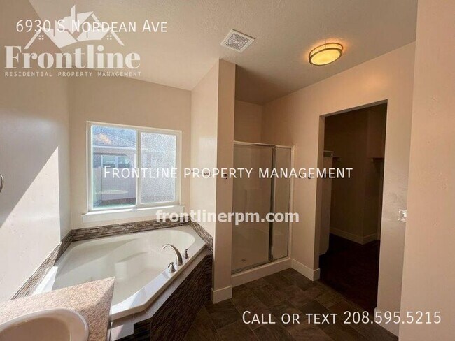 Building Photo - 6930 S Nordean Ave