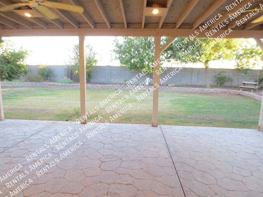 Building Photo - 10831 E Contessa St
