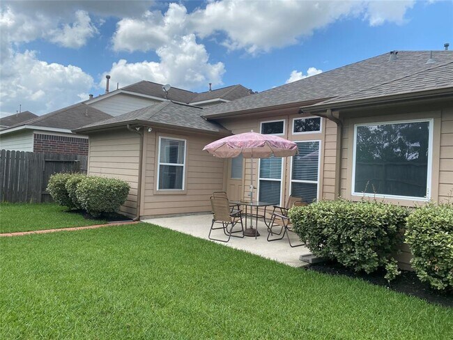 Building Photo - 14123 Curry Creek Ln
