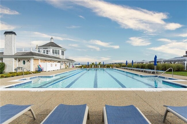 Building Photo - 44 Wimbledon Cir