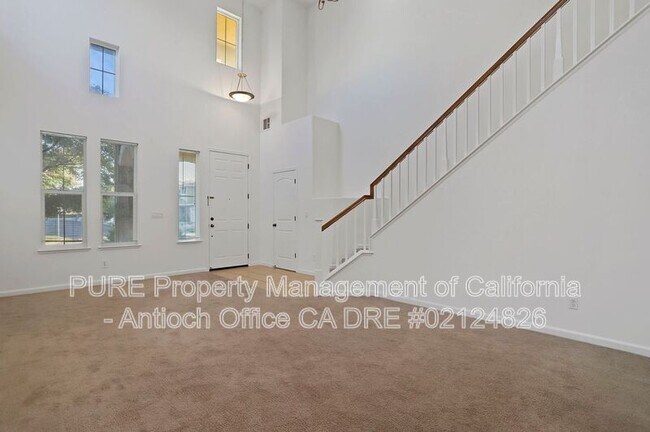 Building Photo - 2446 Mojave Dr