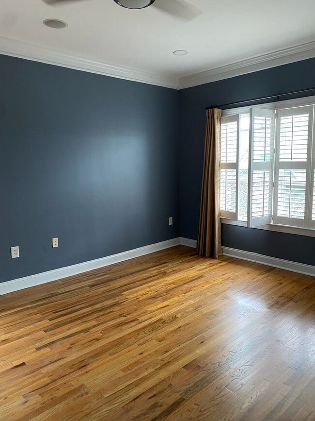 Building Photo - Elegant Intown Living in Carlyle Park – Beautiful 3BR/3.5BA Townhome