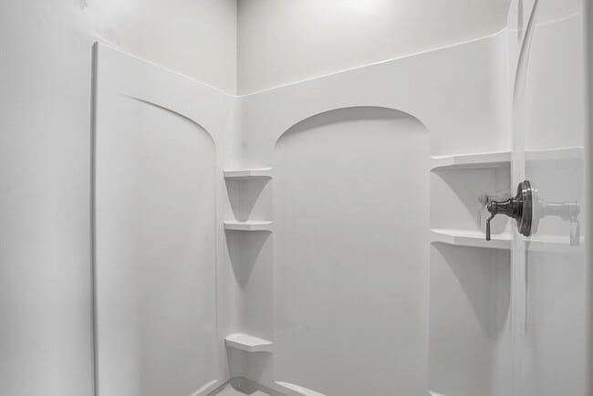 Building Photo - 52 Logan's Run