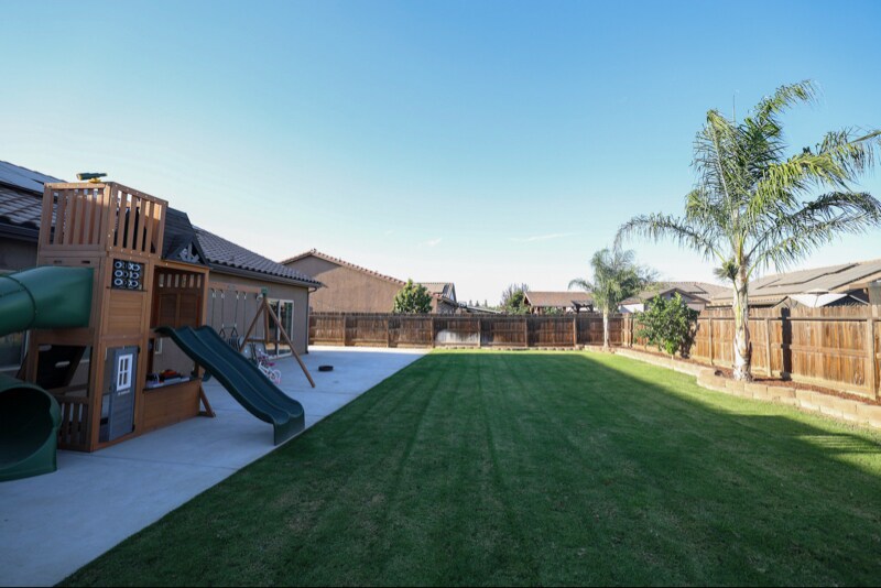 Building Photo - 1087 S Orangewood Dr