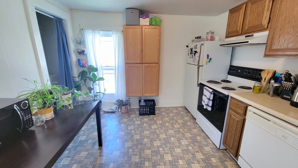 Building Photo - 1333 Connecticut St