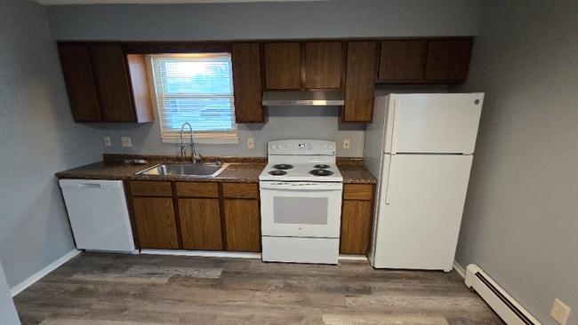 Building Photo - 7431 West Blvd