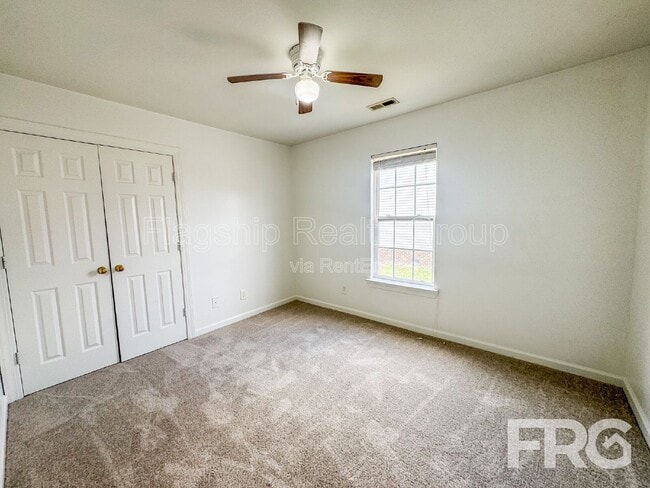 Building Photo - 5170 Deveron St