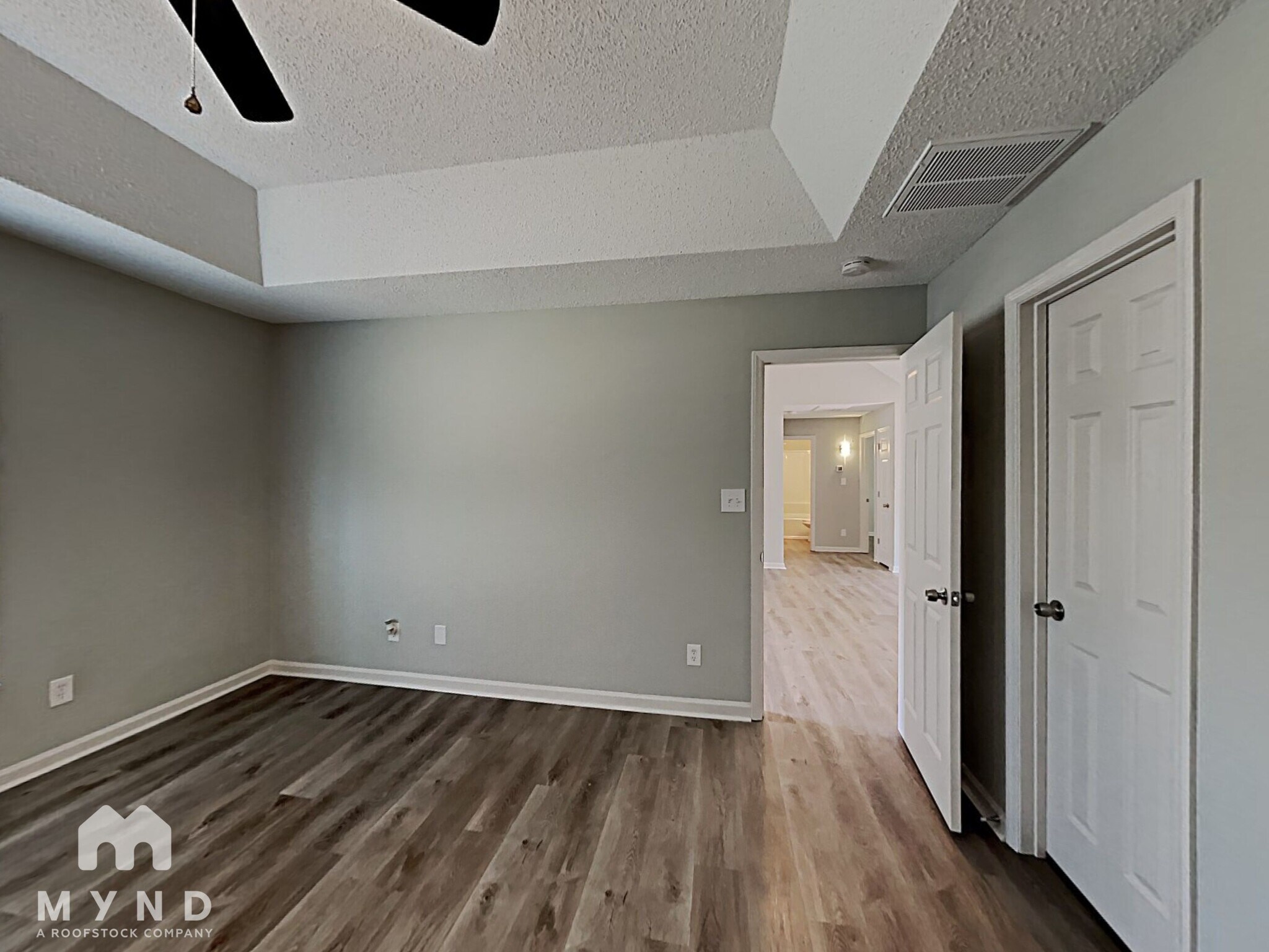 Building Photo - 512 Basswood Way