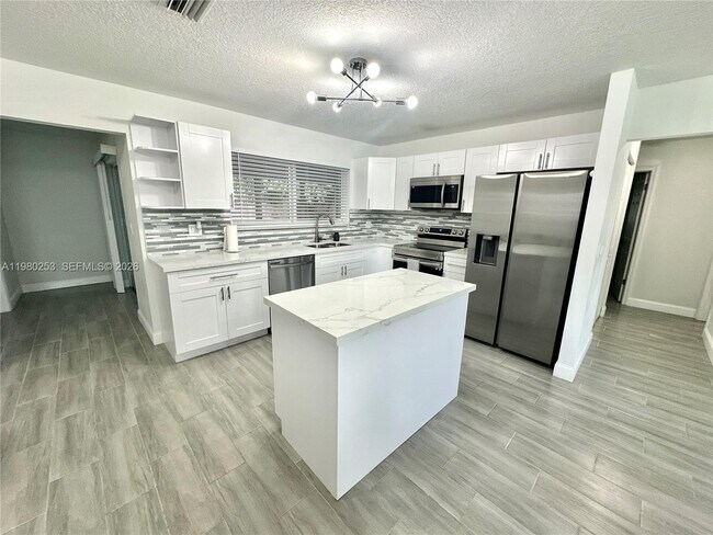 Building Photo - 3511 Quentin Ave