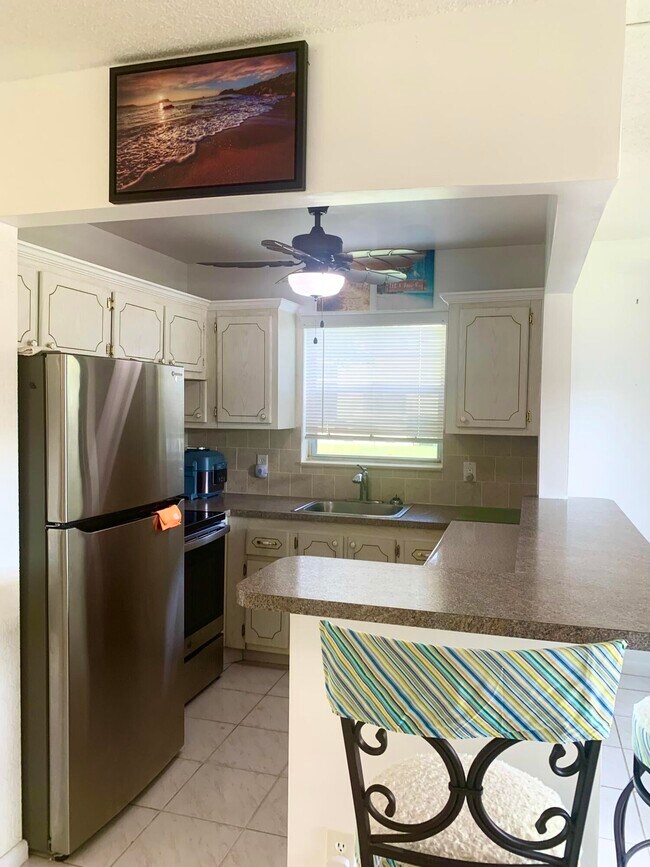 Building Photo - 315 Camden M