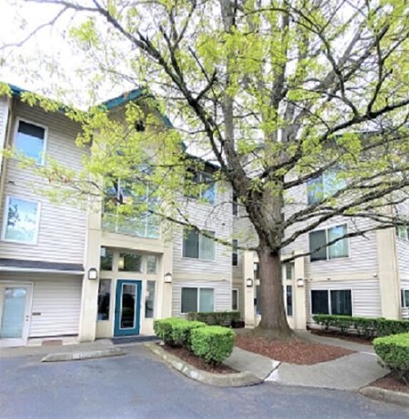 Building Photo - English Gardens Apartments
