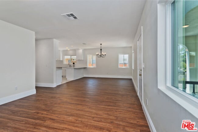 Building Photo - 1288 N Hill Ave