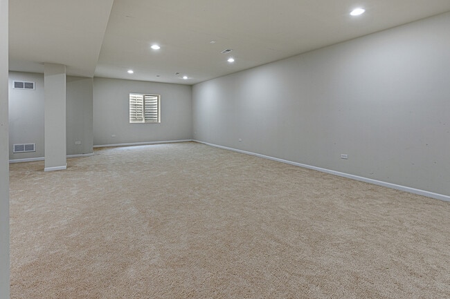 Building Photo - 3484 Birch Ln