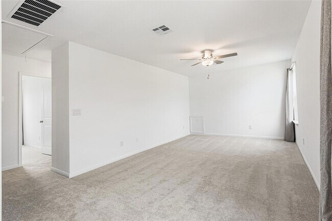 Building Photo - 701 Unakite Trl